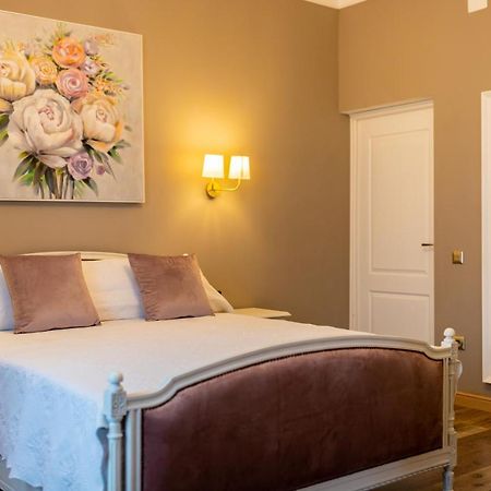 フネドアラThe Corner Houseアパートメント エクステリア 写真